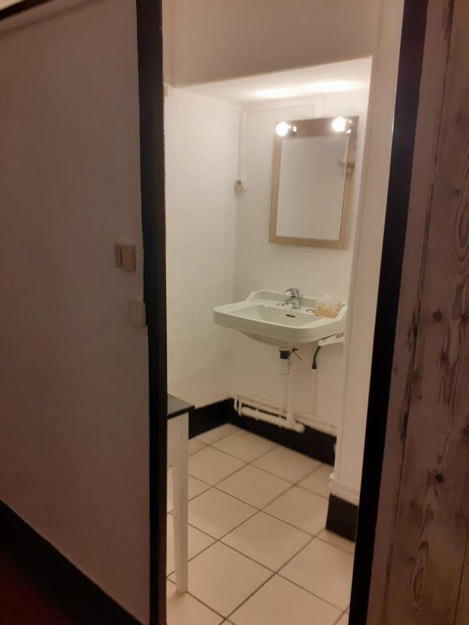 Le Grand Cerf Hotell Nonancourt Exteriör bild